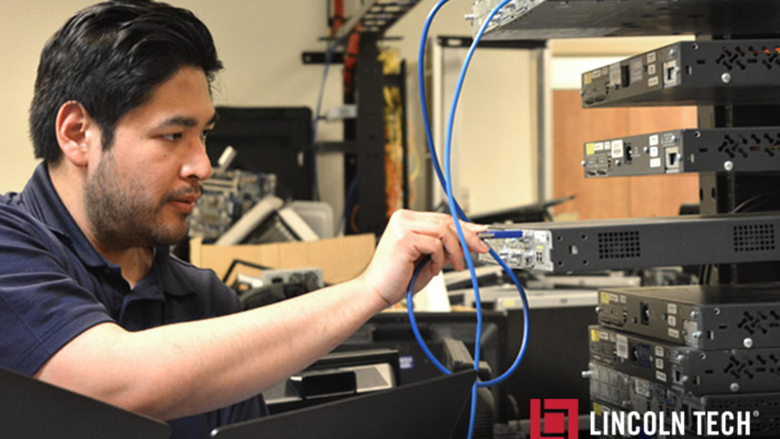 How To Become An It Specialist