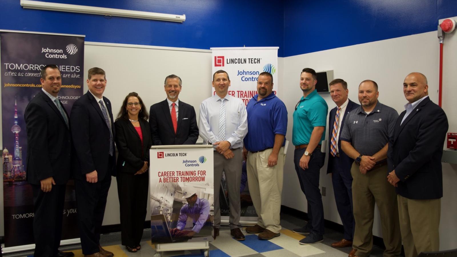 Johnson Controls and Lincoln Tech Staff at the ribbon cutting event