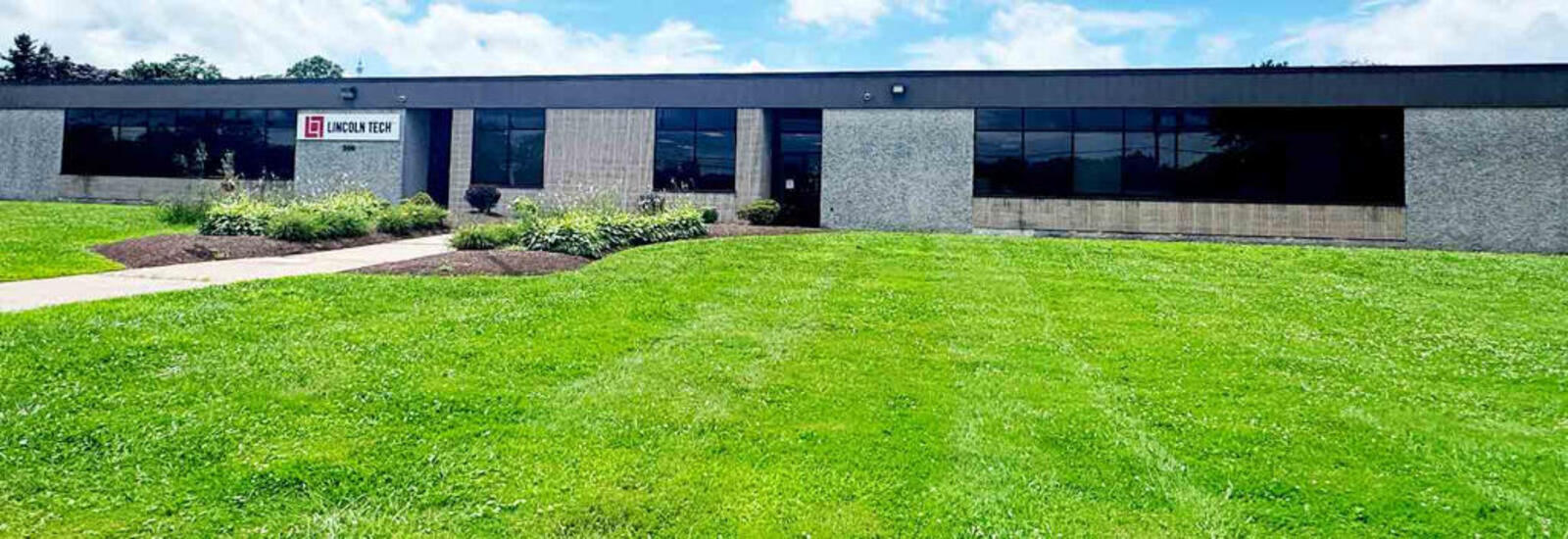 Lincoln Tech's campus in New Britain CT