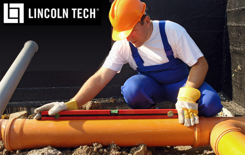 How to Become a Pipefitter Through Accredited Training 