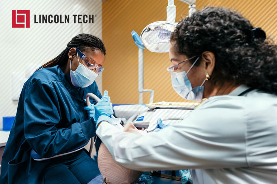 Learn the steps needed to become a dental assistant in the State of Rhode Island.