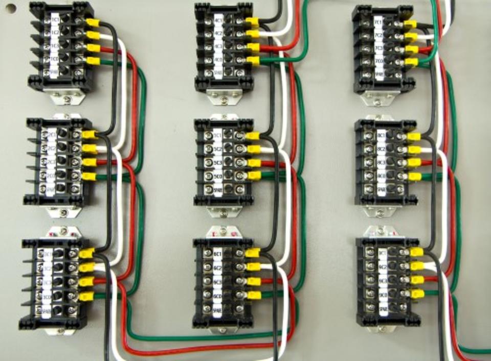 electrical technician training