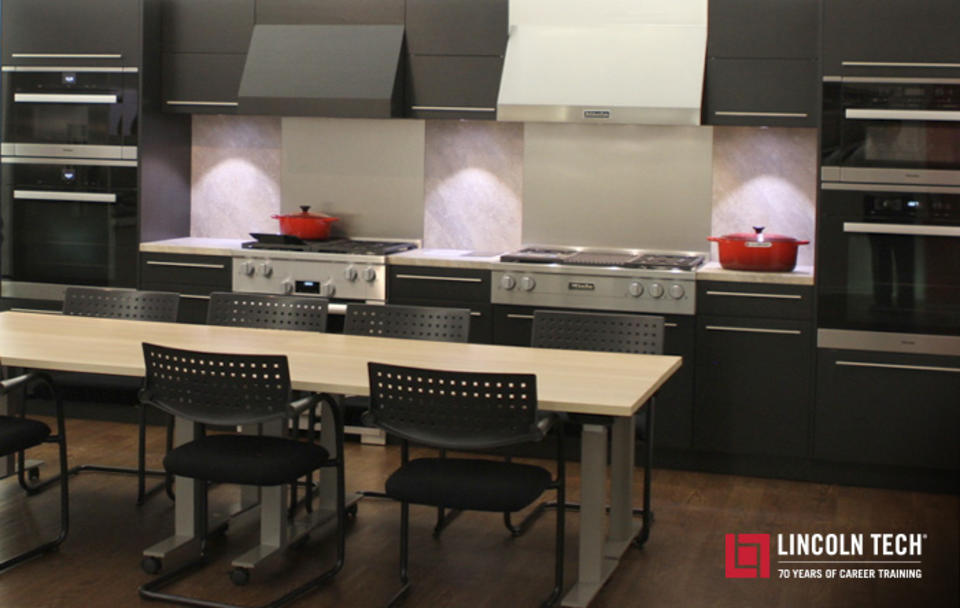 High-Tech Kitchen Gadgets Bring the Future to Life!